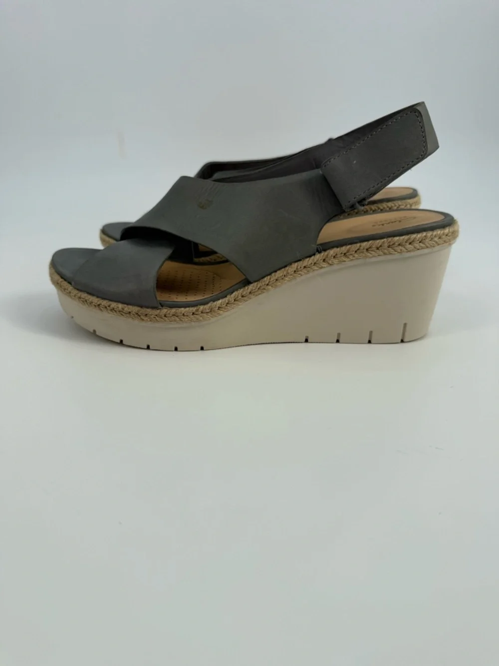 Clarks Artisan Gray Leather Wedge Sandals Slingback Platform Espadrille Style